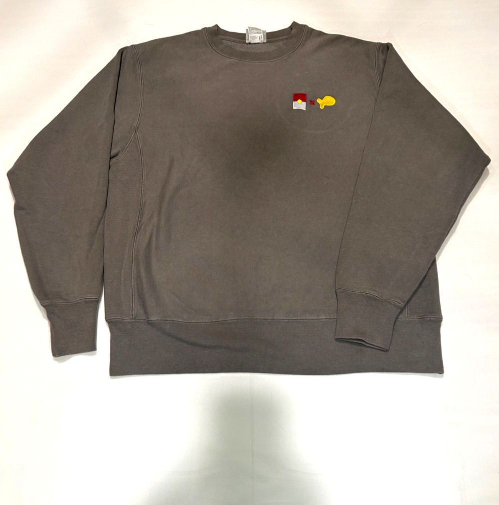 Champion Reverse weave crewneck sweatshirt, size: large in light Gray color.